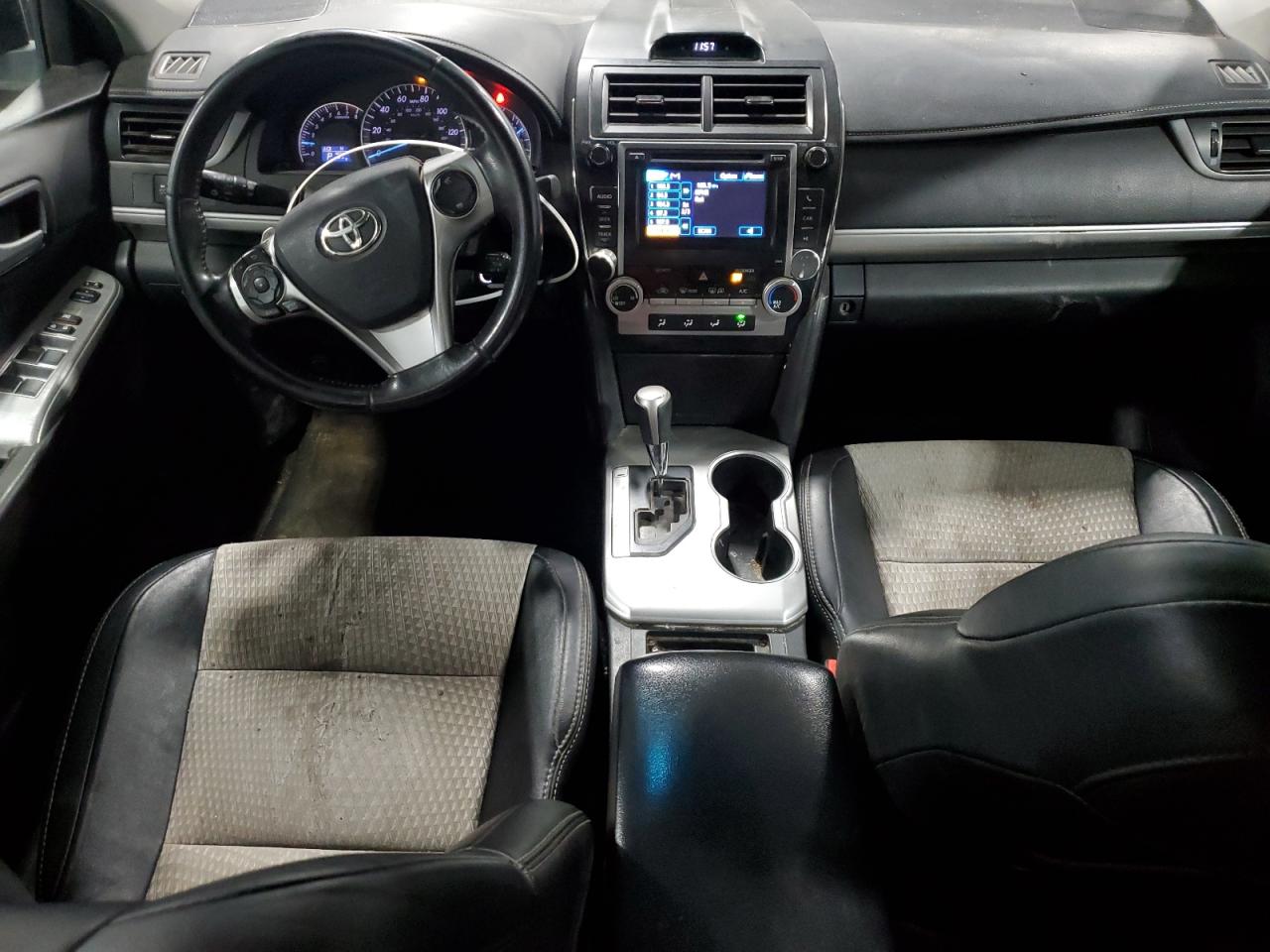 2014 Toyota Camry - Image 8