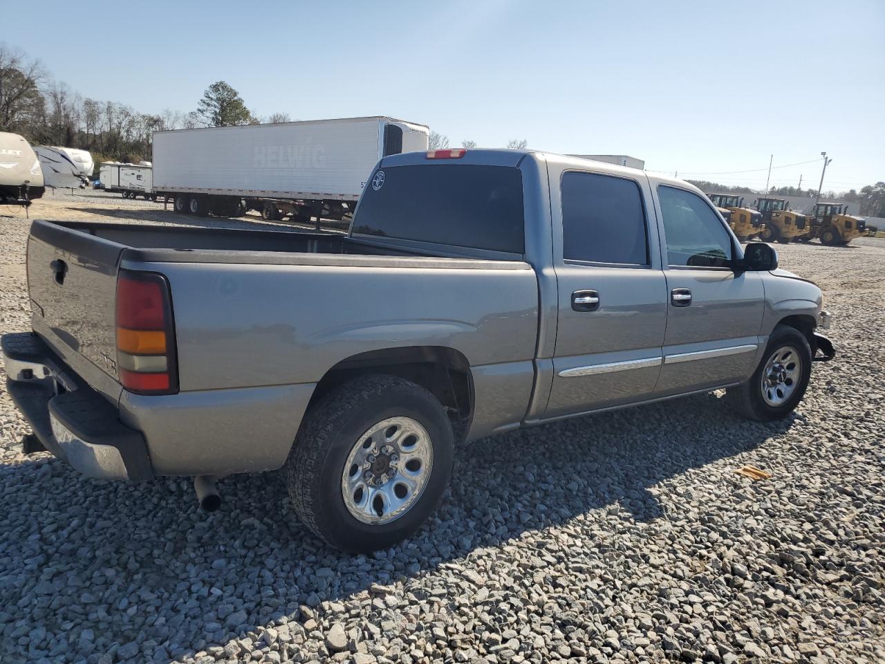 2007 GMC Sierra - Image 3