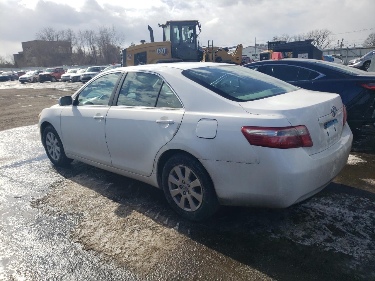 2007 Toyota Camry - Image 2