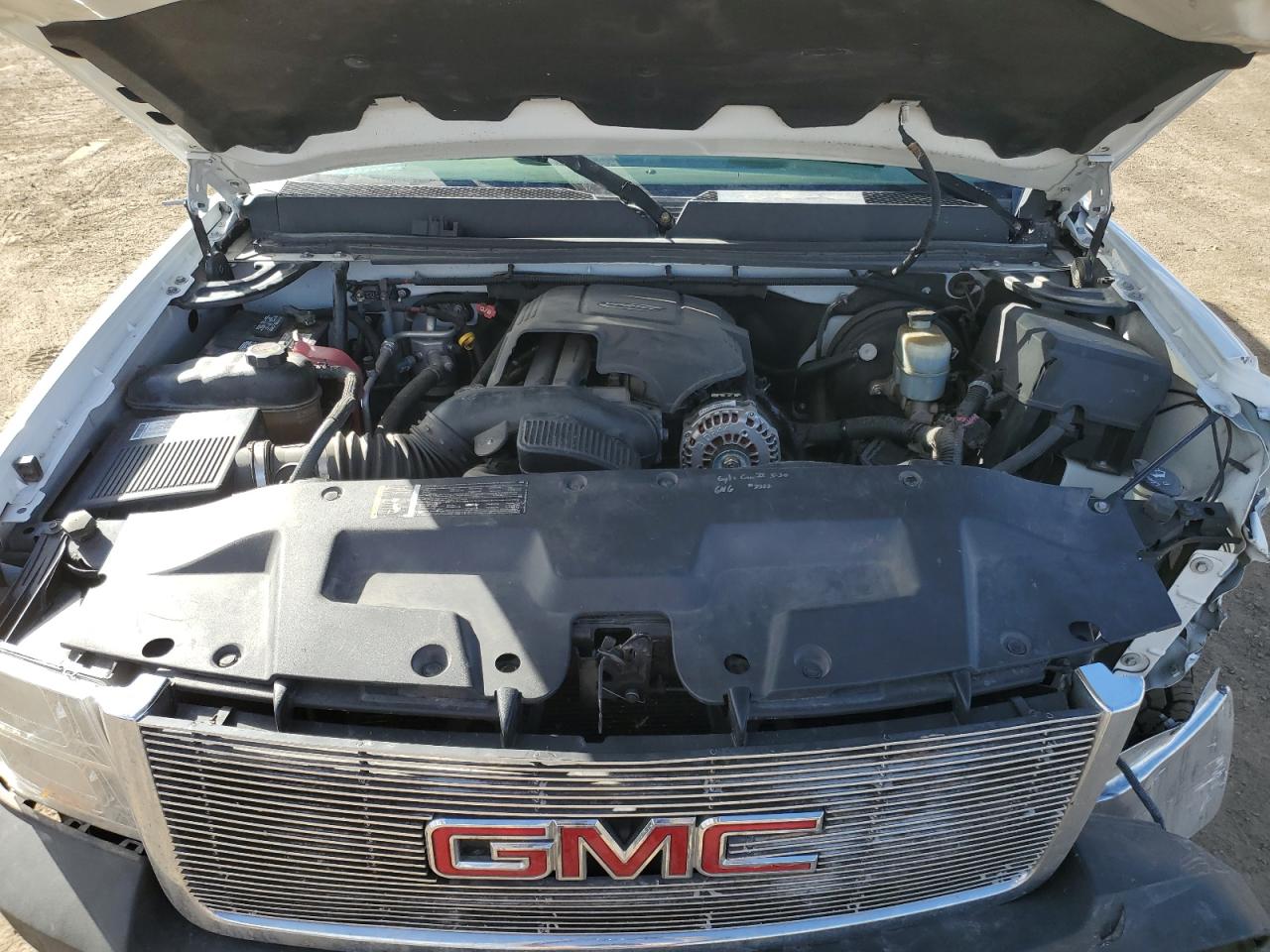 2007 GMC Sierra - Image 11