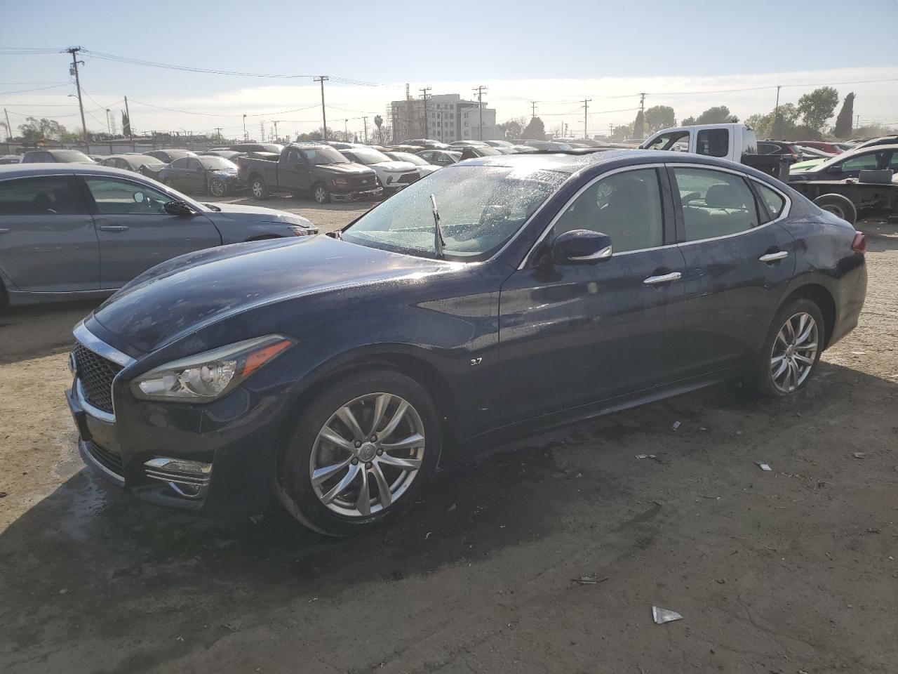 2015 Infiniti Q70 3.7 de vânzare în Los Angeles, CA - Top/Roof