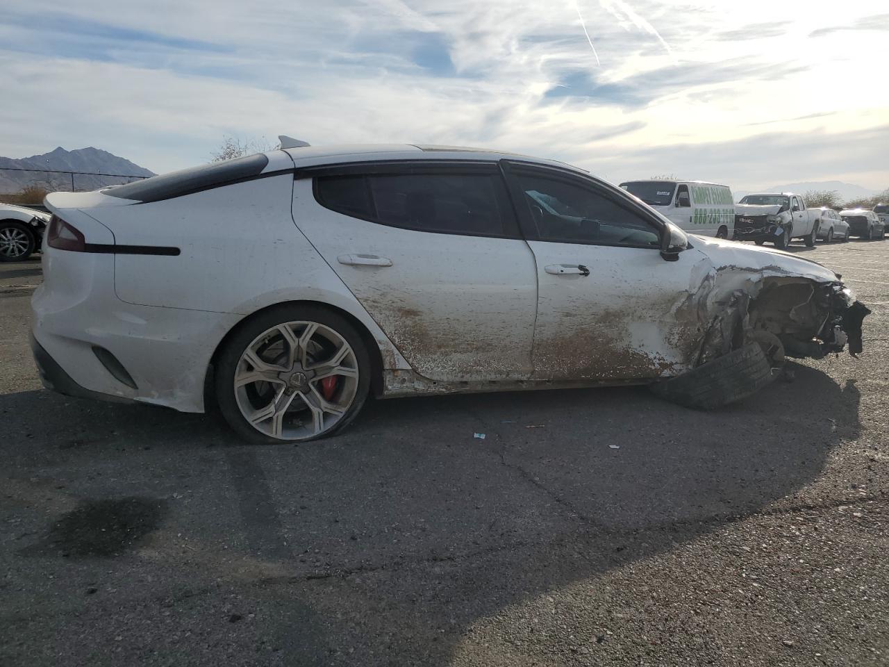 2018 Kia Stinger - Image 3