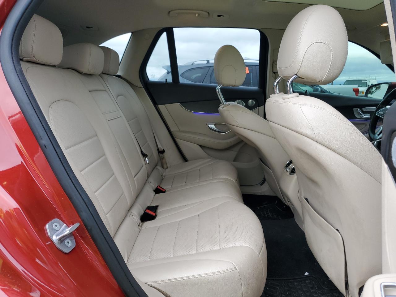 2020 Mercedes-Benz GLC - Image 11