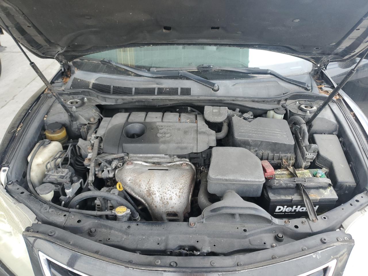 2011 Toyota Camry - Image 11