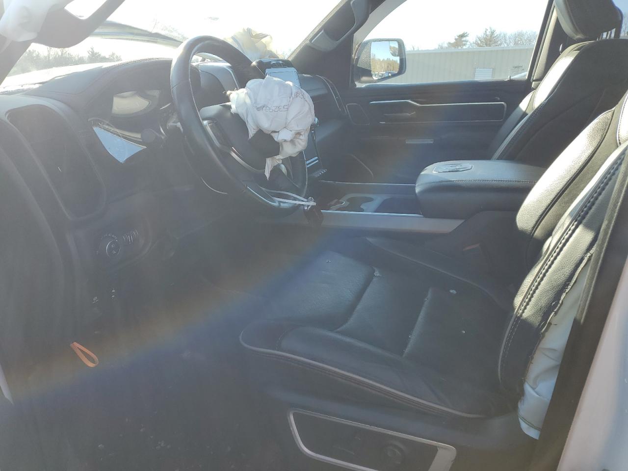 2020 RAM 1500 - Image 7