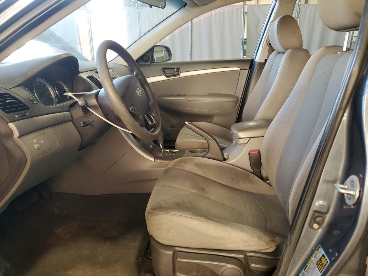 2009 Hyundai Sonata - Image 7
