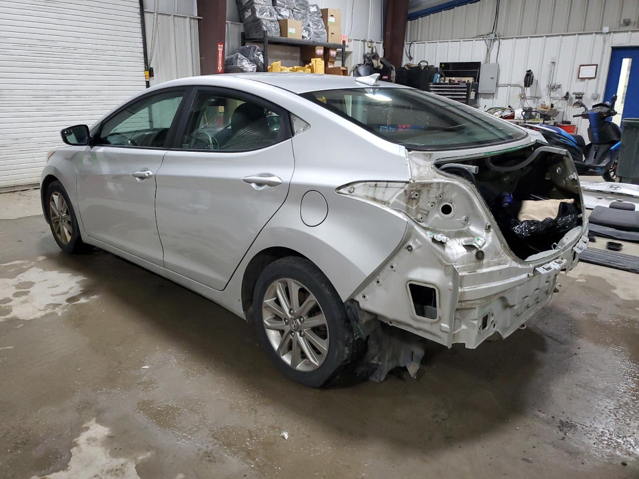 2016 Hyundai Elantra - Image 2