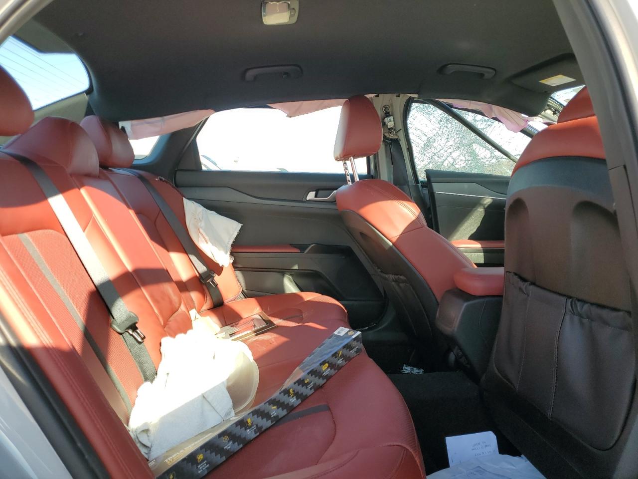 2024 Kia K5 - Image 11