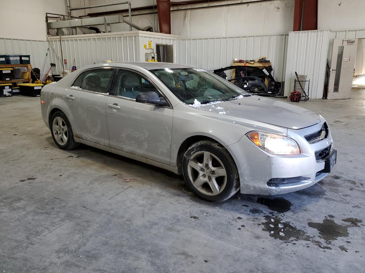 2011 Chevrolet Malibu - Image 4