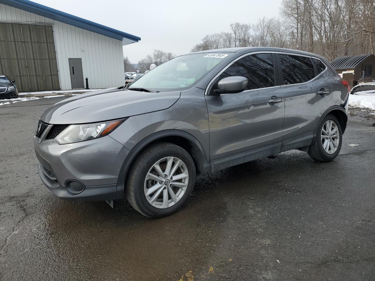2019 Nissan Rogue - Image 1