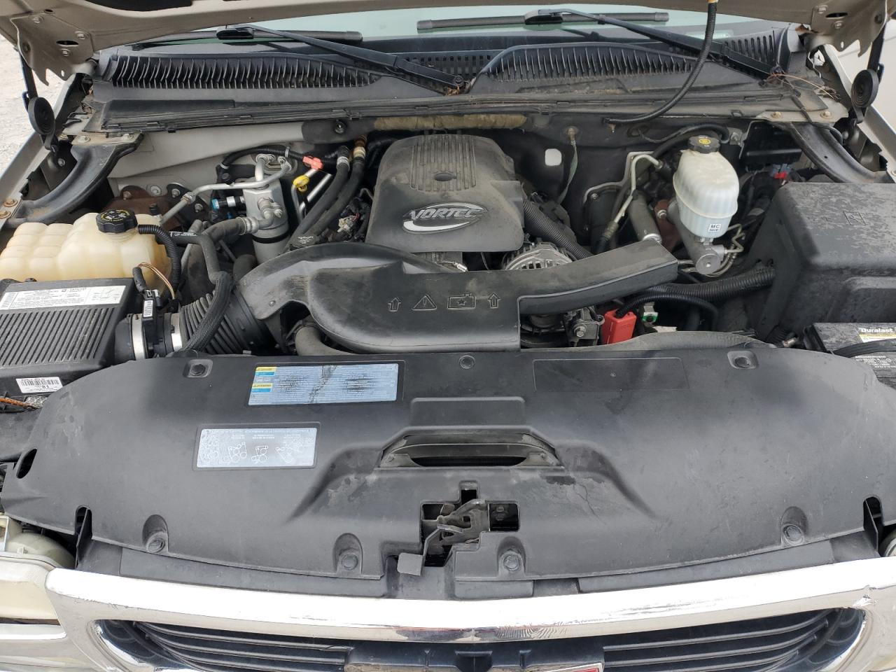 2005 GMC Yukon - Image 14