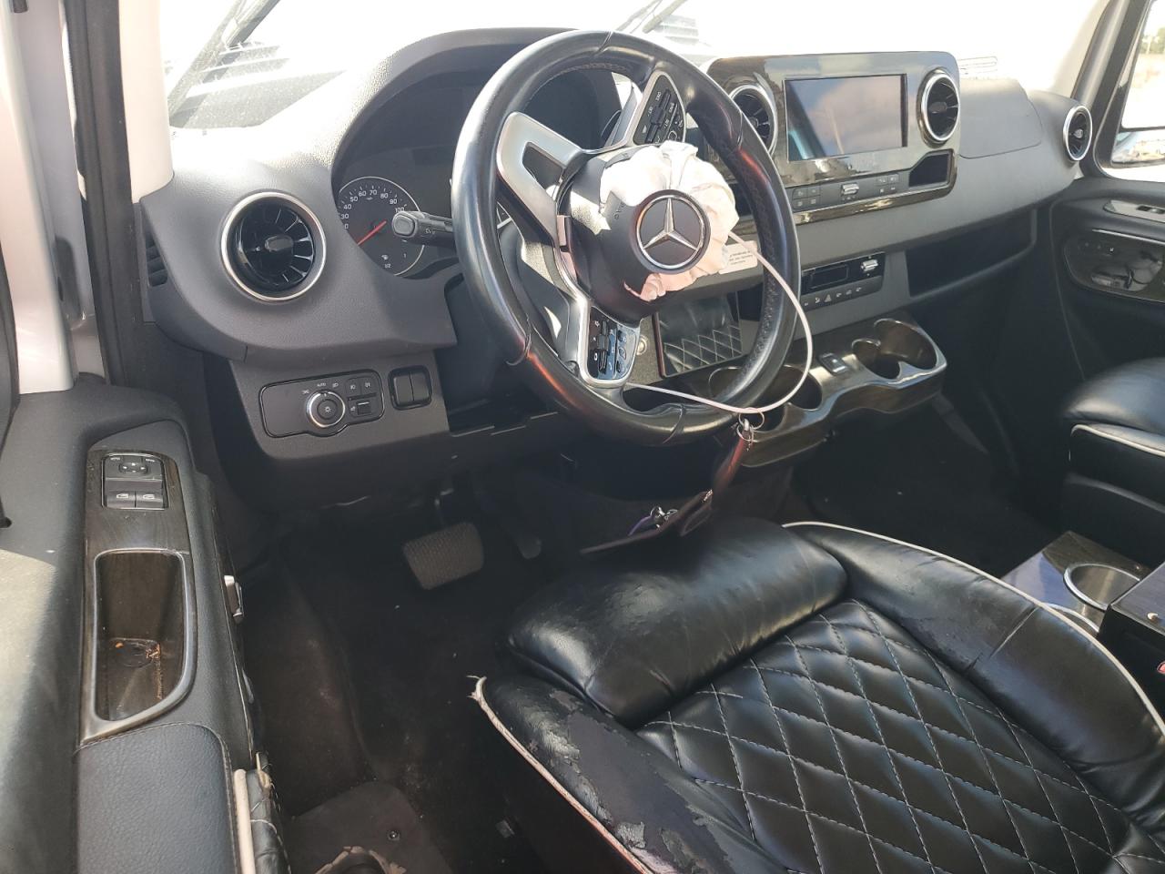2019 Mercedes-Benz Sprinter - Image 8