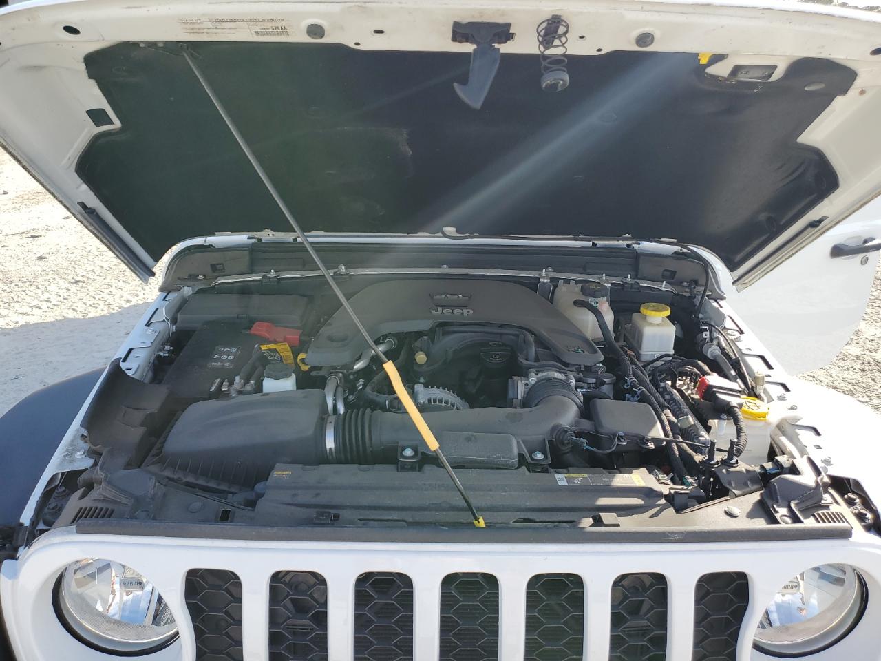 2021 Jeep Gladiator - Image 11