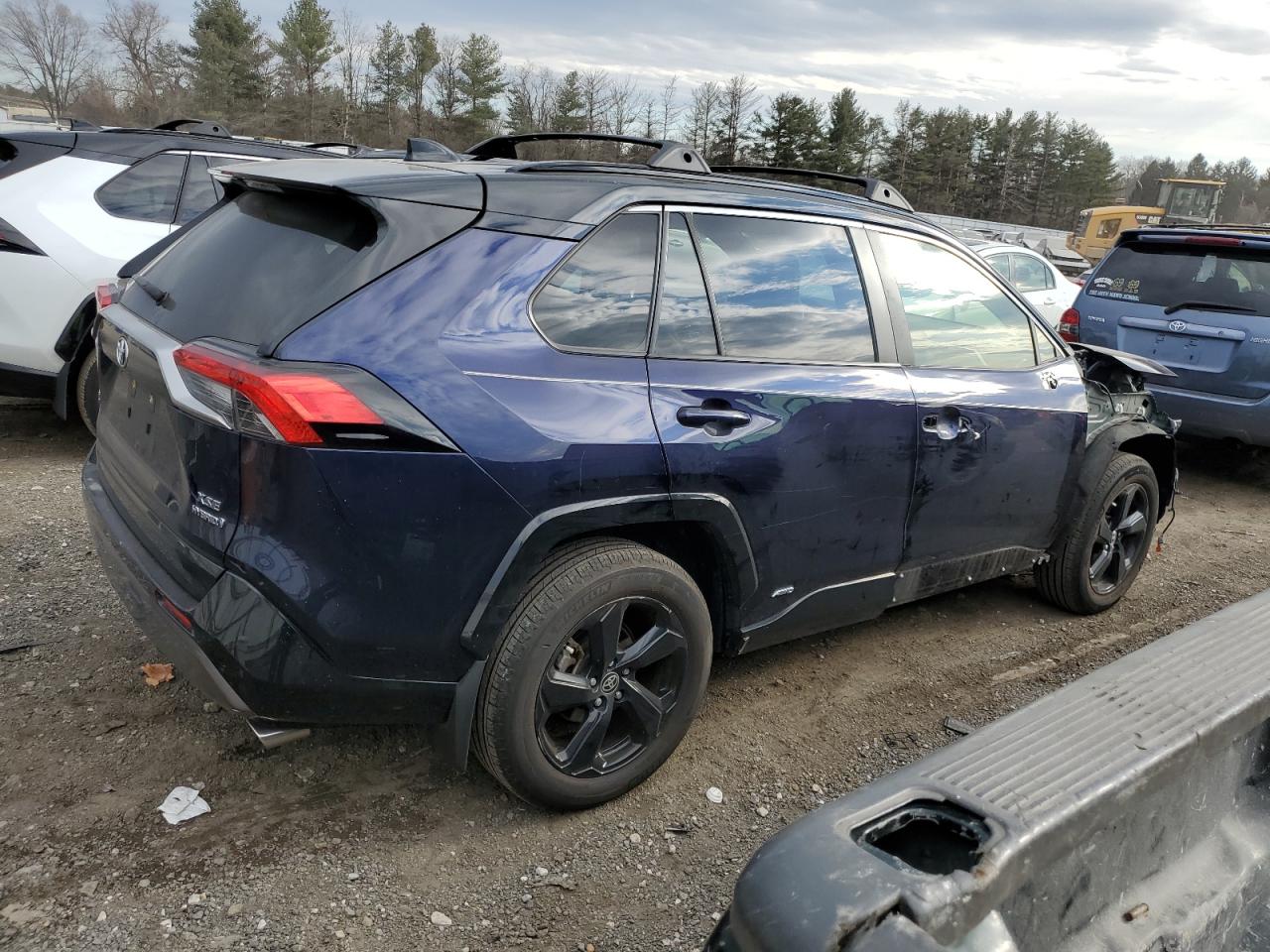 2020 Toyota RAV 4 - Image 3