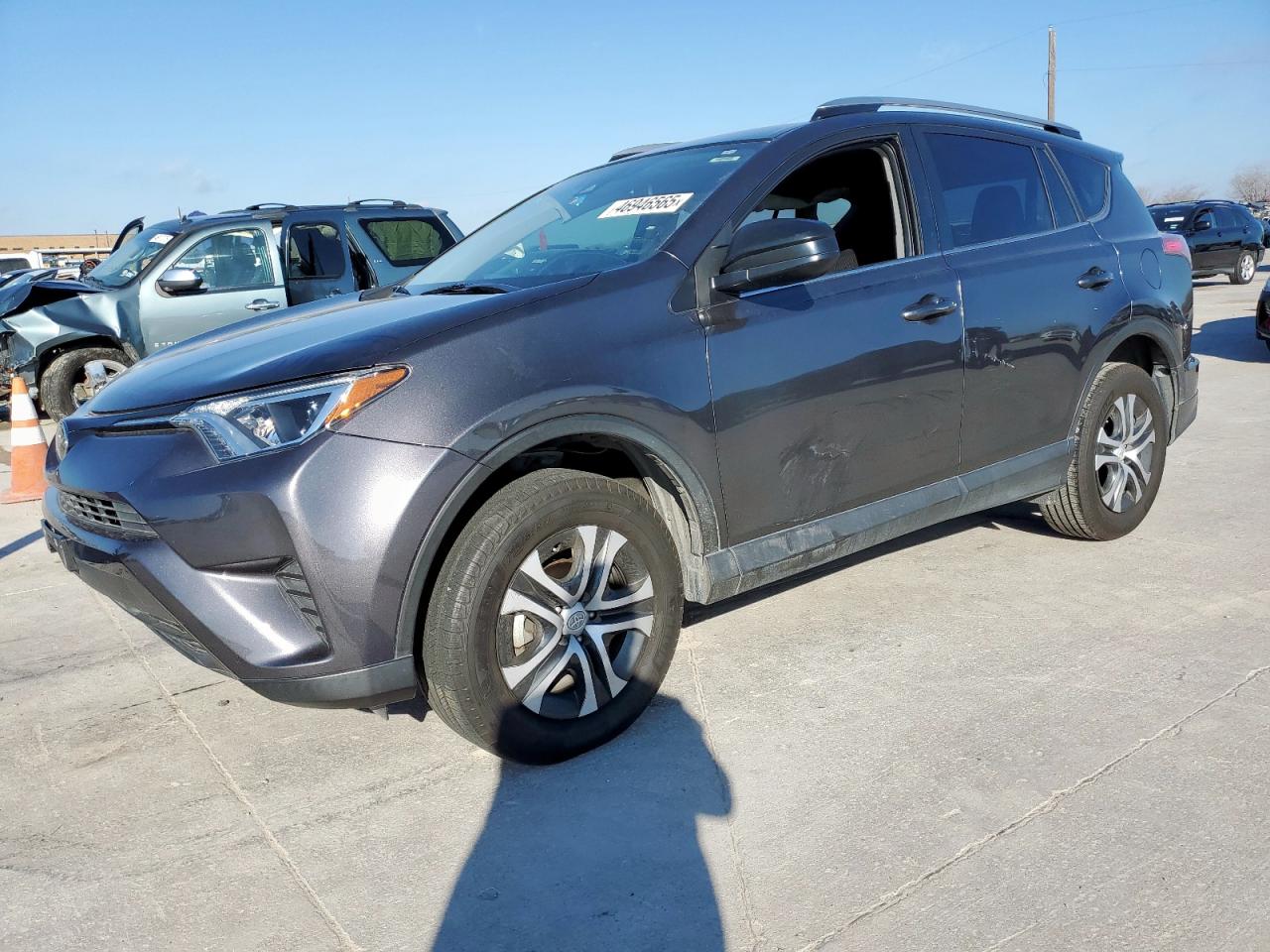 2017 Toyota RAV 4 - Image 1