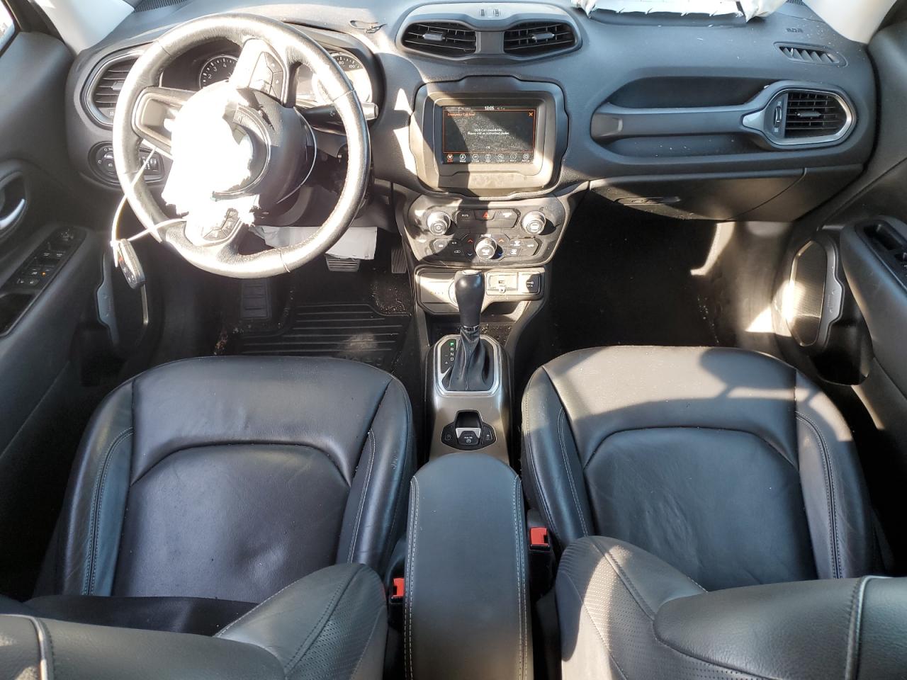 2020 Jeep Renegade - Image 8