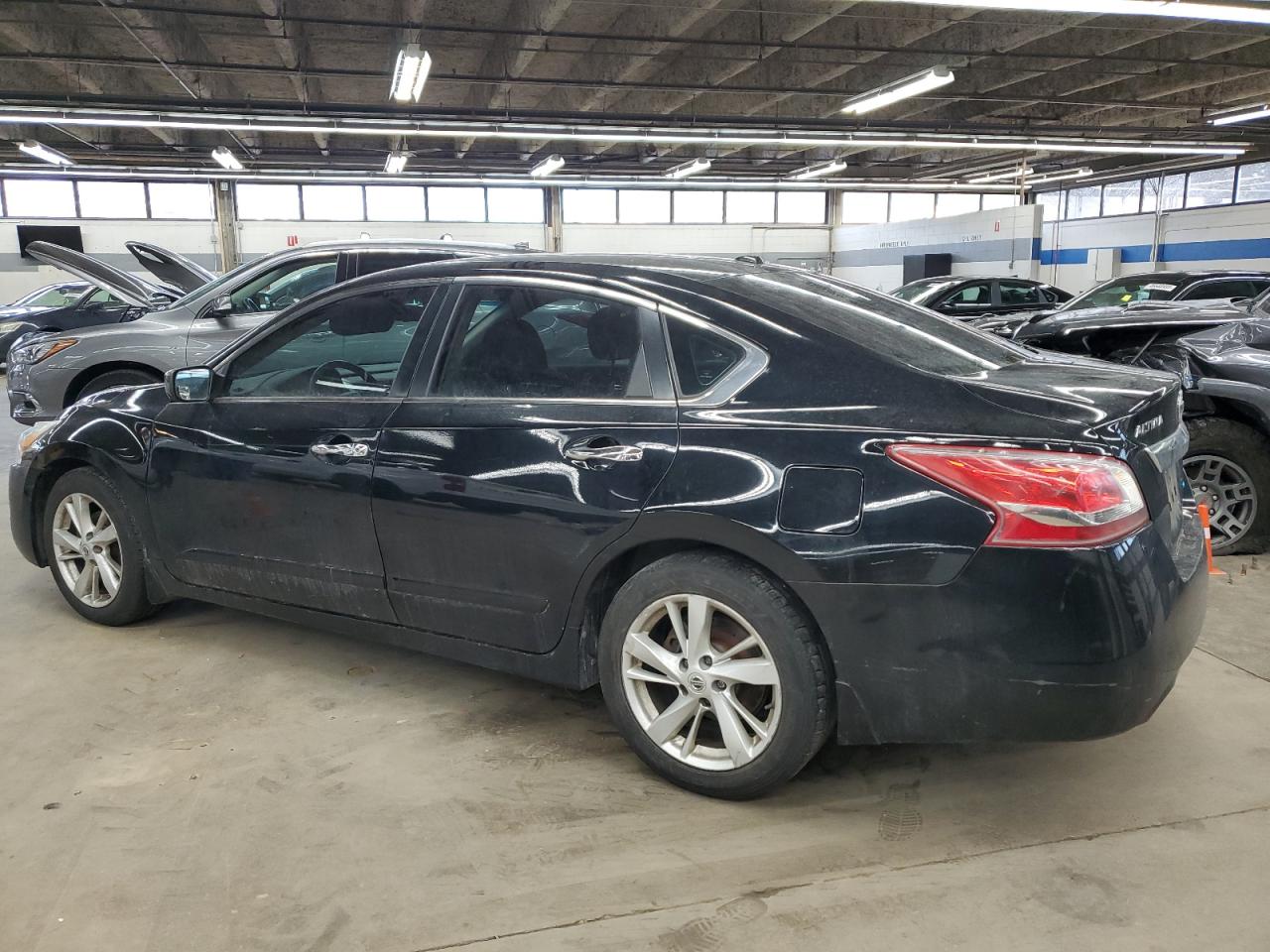 2013 Nissan Altima - Image 2