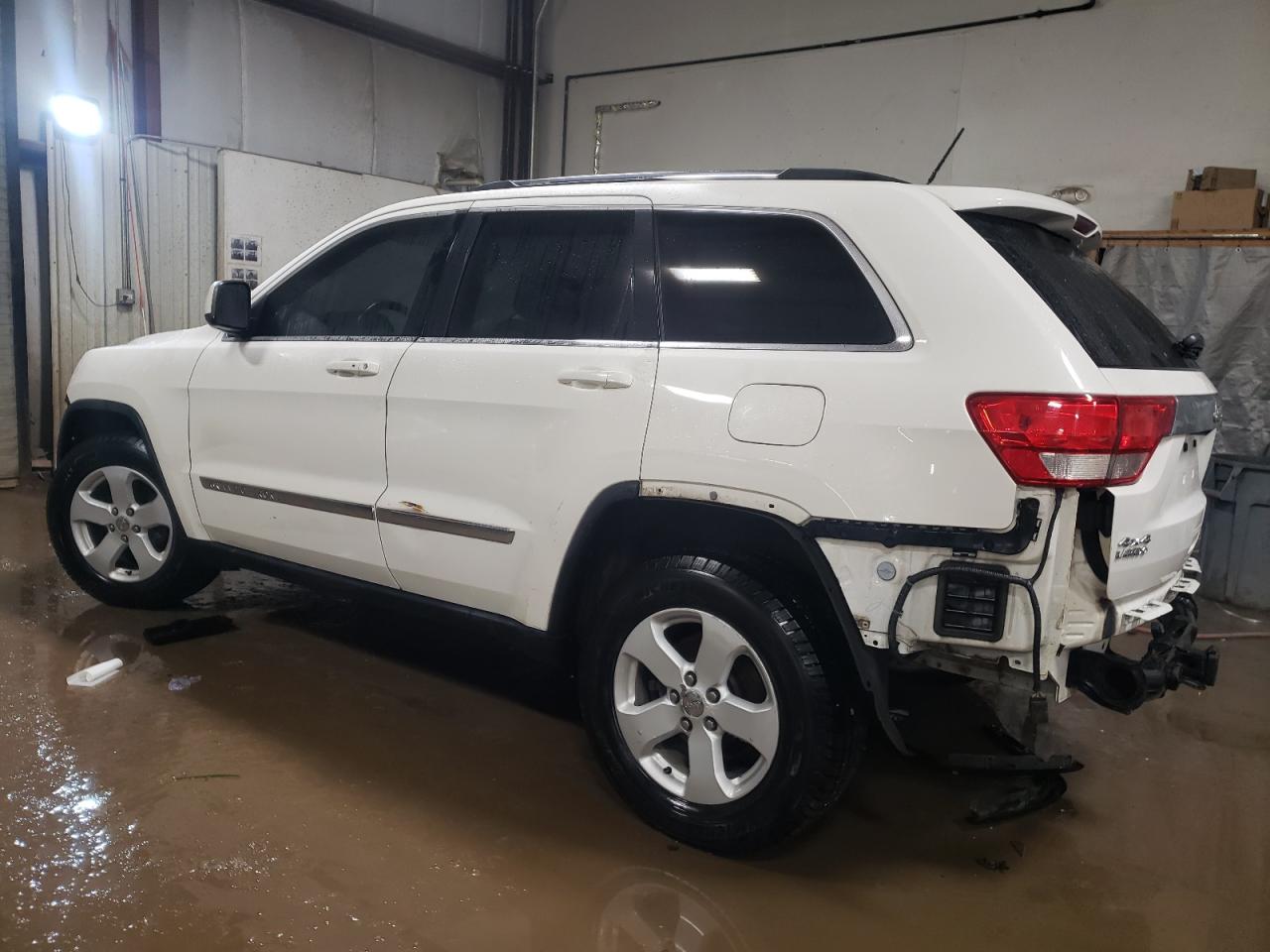 2012 Jeep Grand Cherokee - Image 2