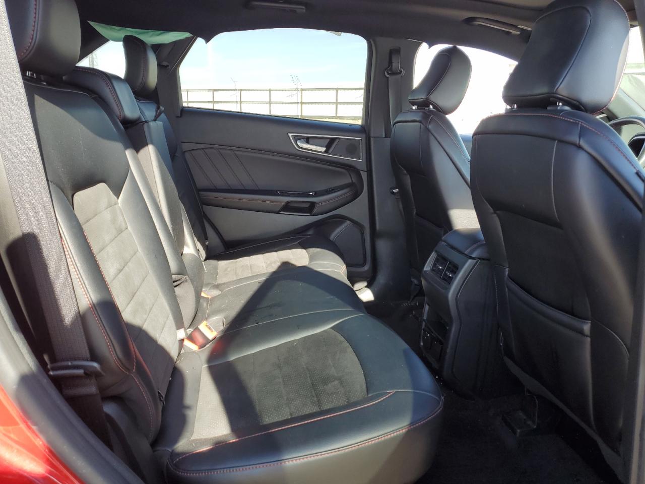 2020 Ford Edge - Image 12