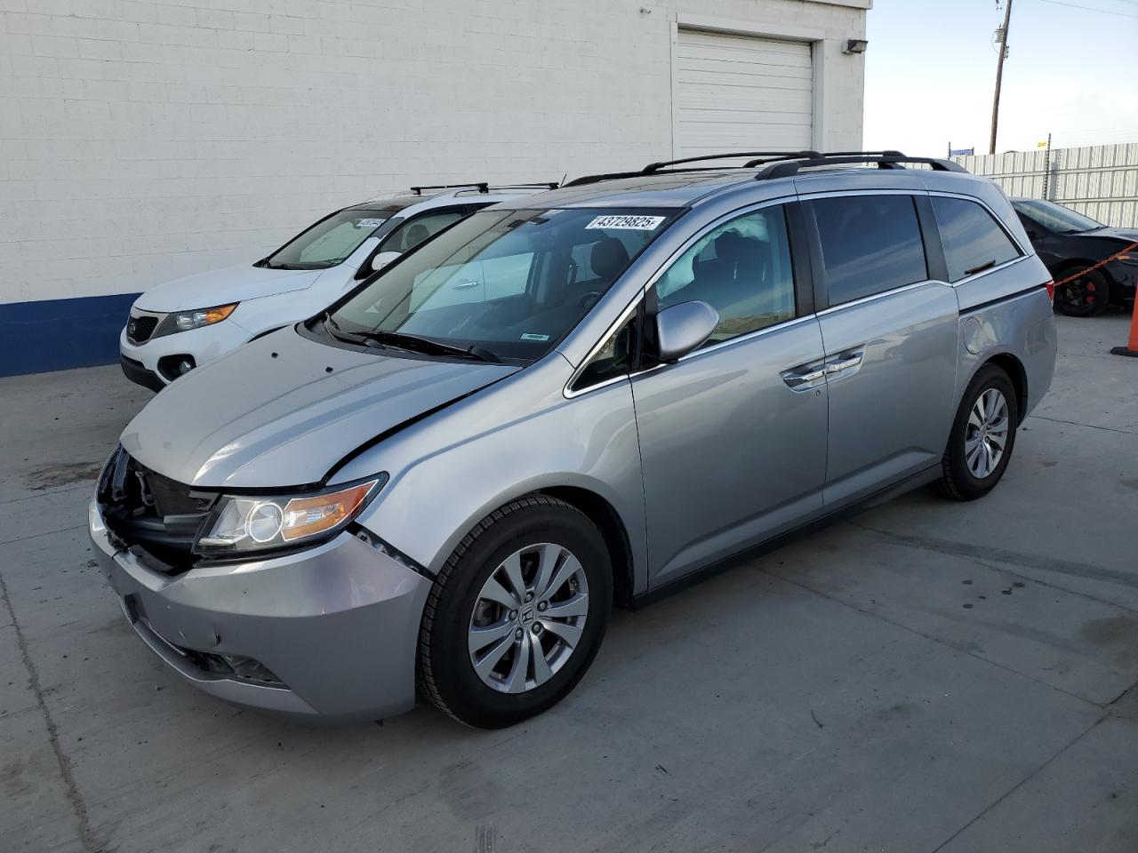2017 Honda Odyssey - Image 1