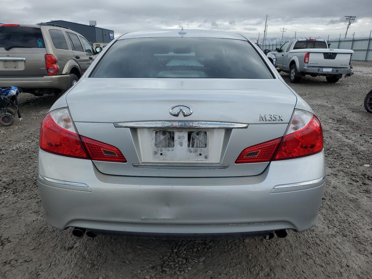2009 Infiniti M - Image 6