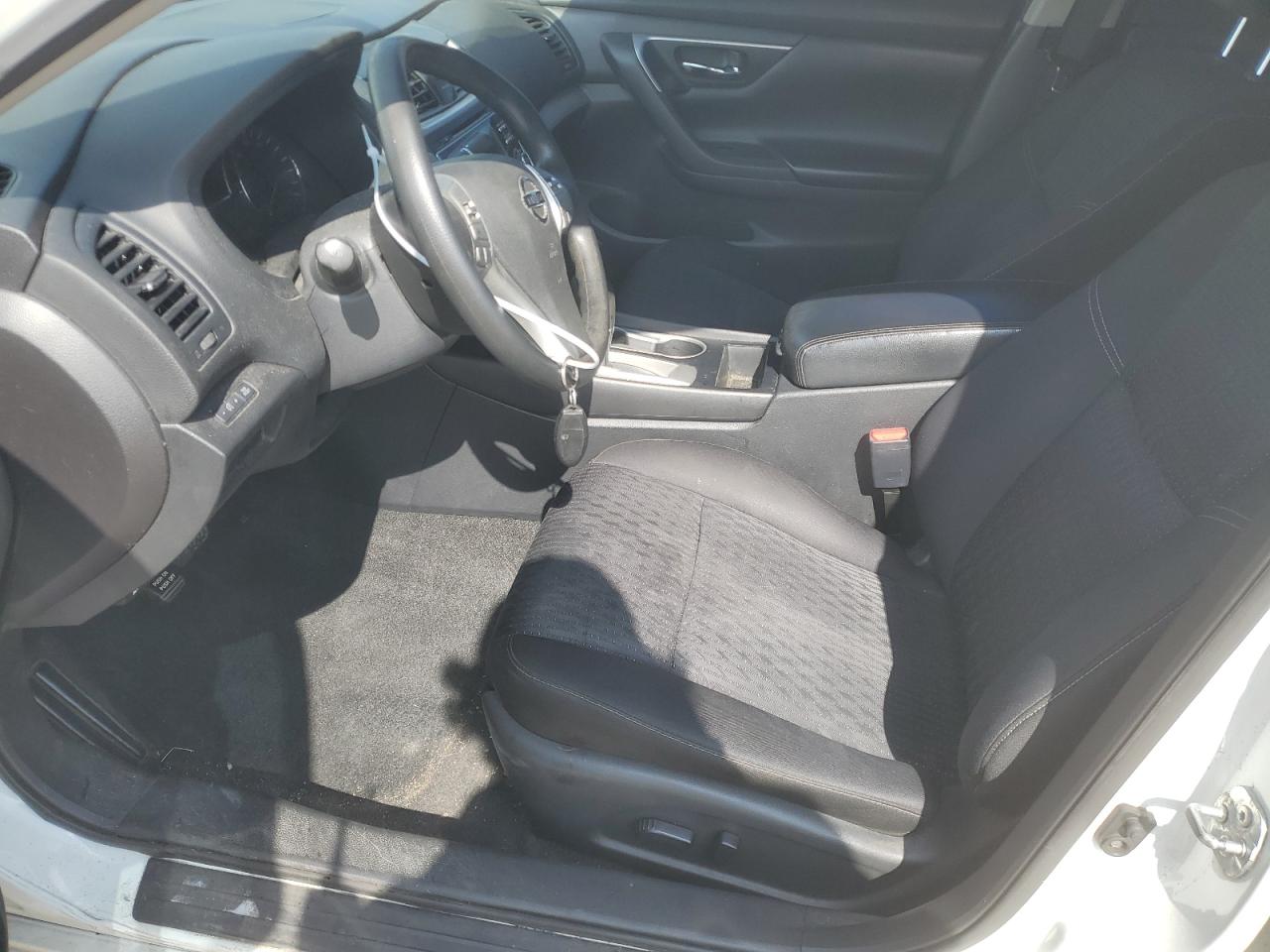 2017 Nissan Altima - Image 7