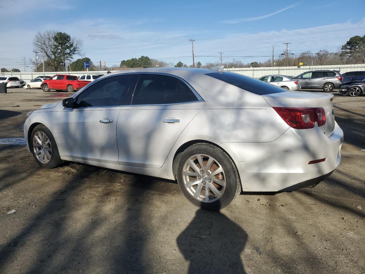 2015 Chevrolet Malibu - Image 2