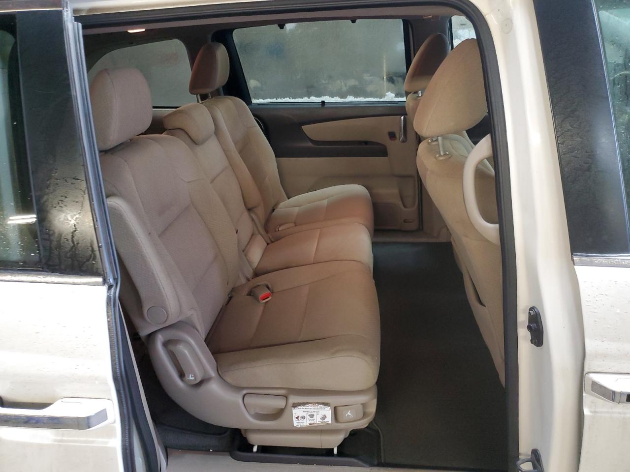 2016 Honda Odyssey - Image 11