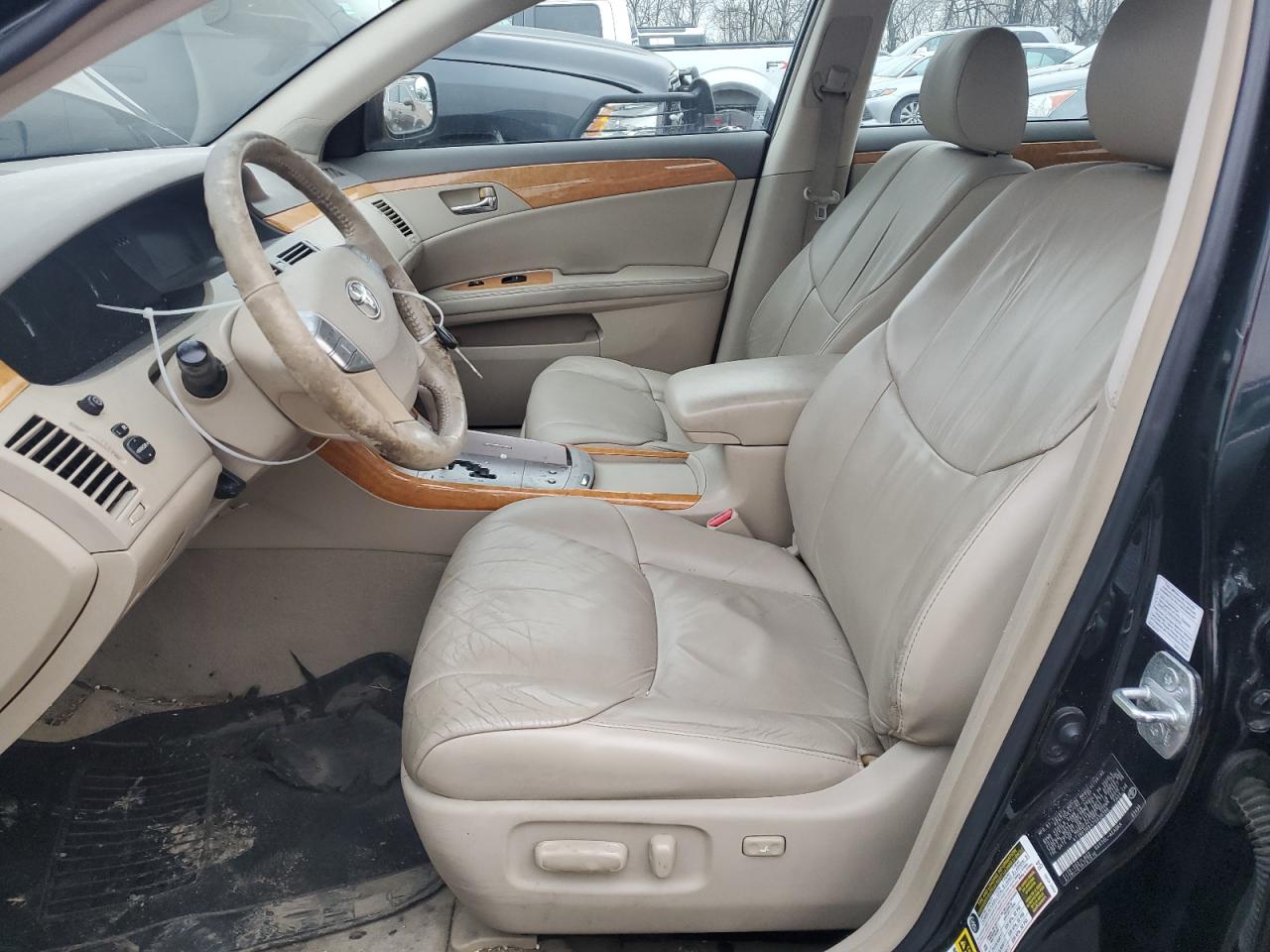 2007 Toyota Avalon - Image 7