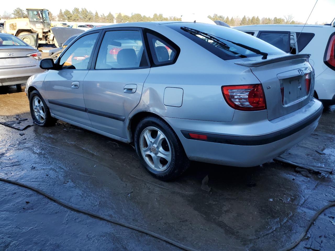 2006 Hyundai Elantra - Image 2