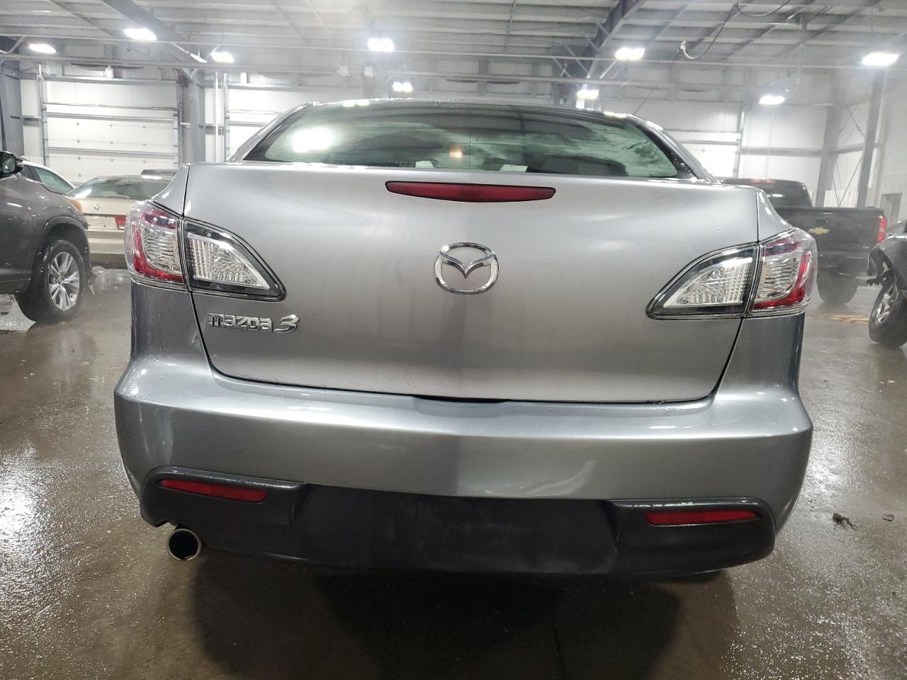 2010 Mazda 3 - Image 6