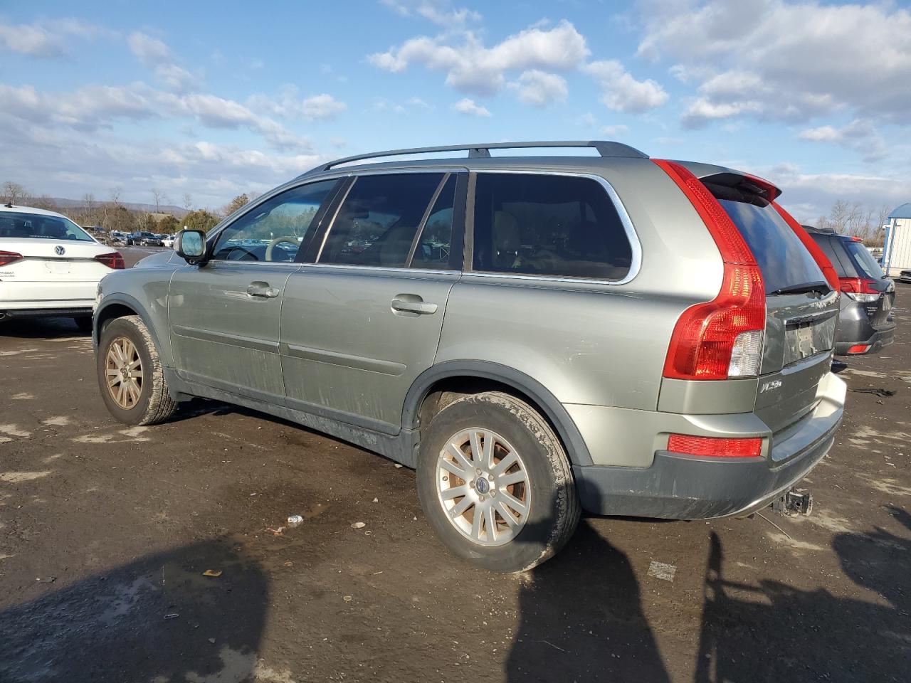 2008 Volvo XC90 - Image 2