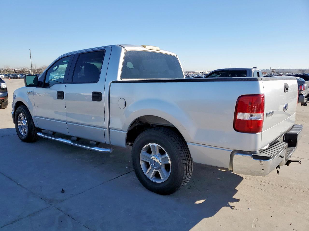 2005 Ford F-150 - Image 2