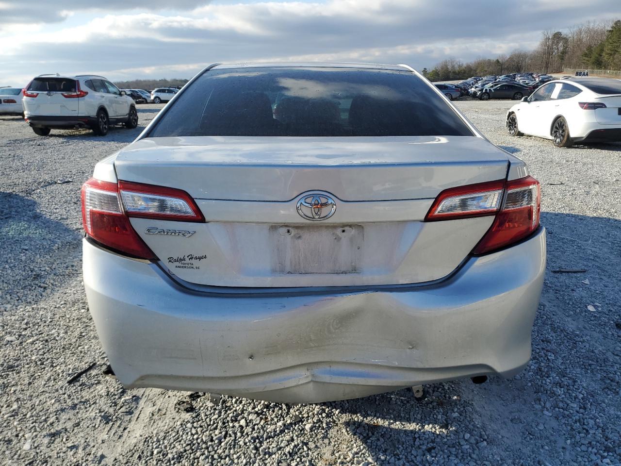 2012 Toyota Camry - Image 6