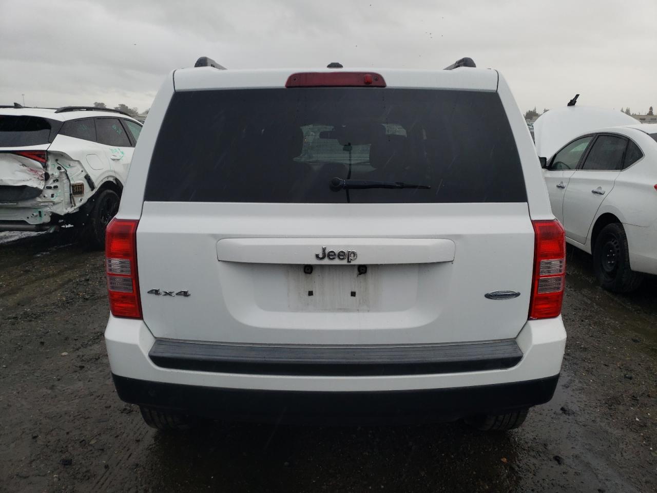 2011 Jeep Liberty (Patriot) - Image 6