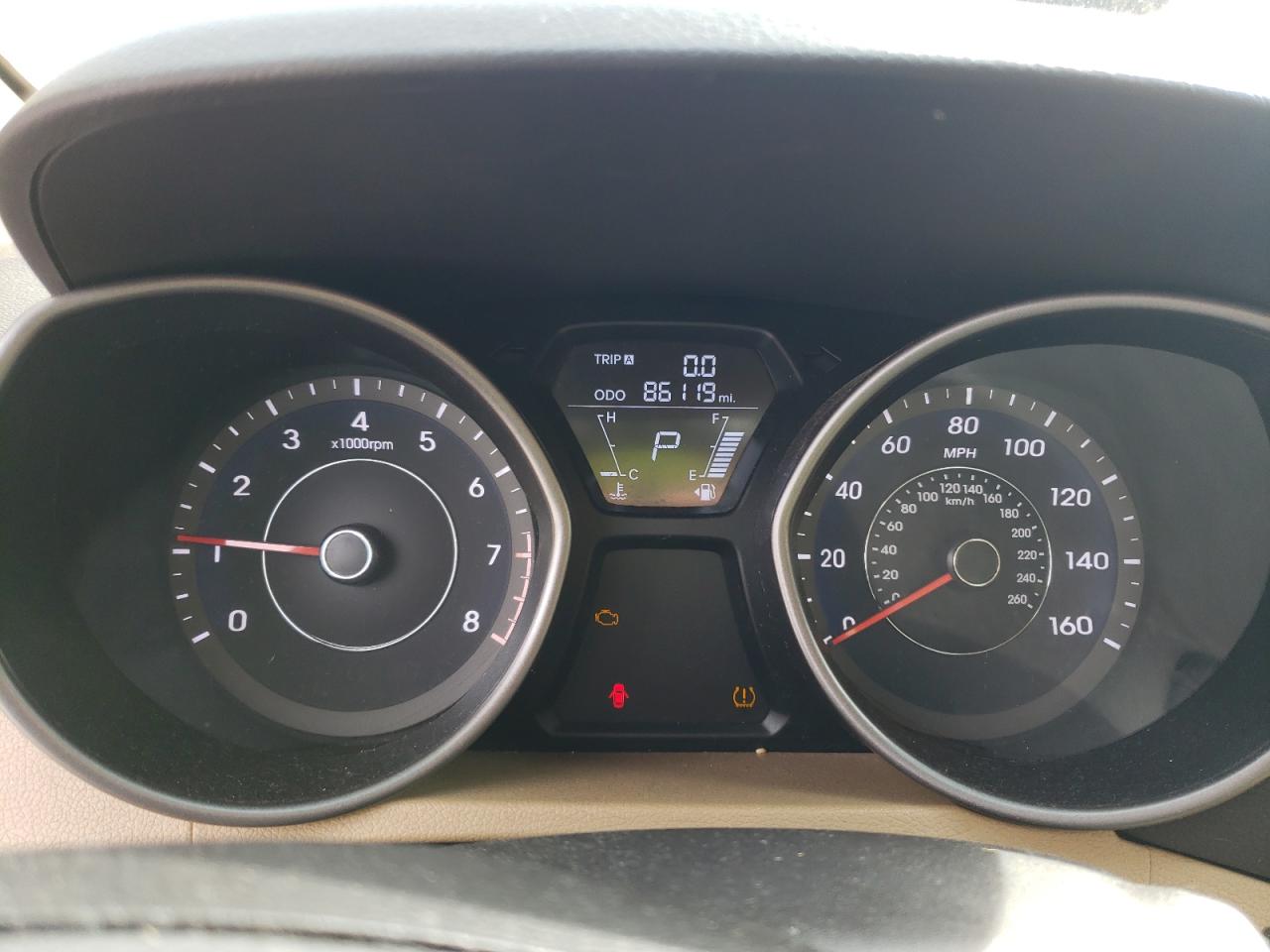 2013 Hyundai Elantra - Image 9