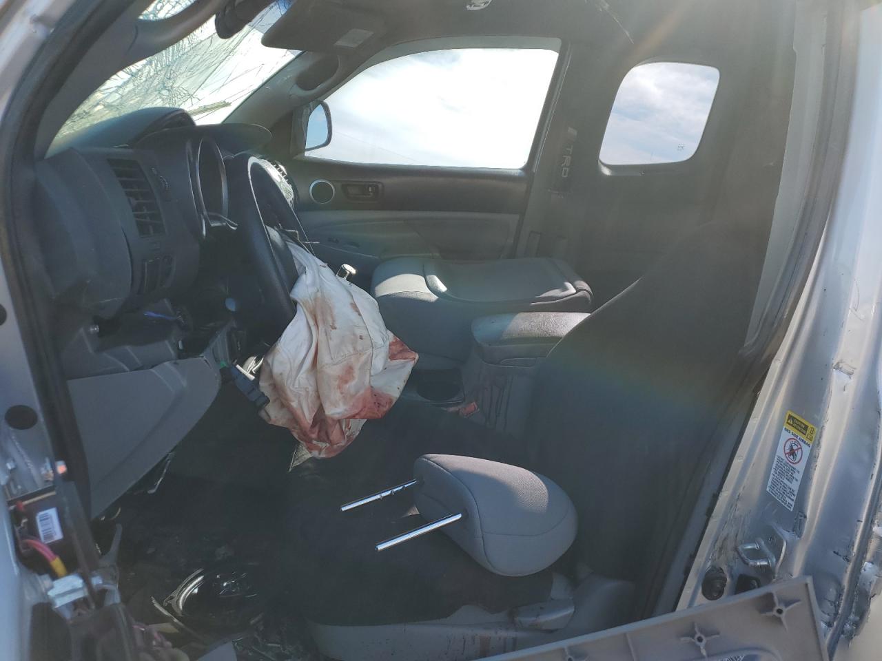 2010 Toyota Tacoma - Image 7