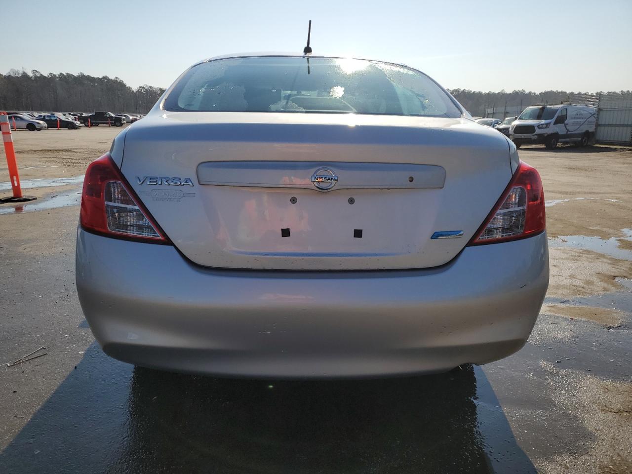 2012 Nissan Versa - Image 6