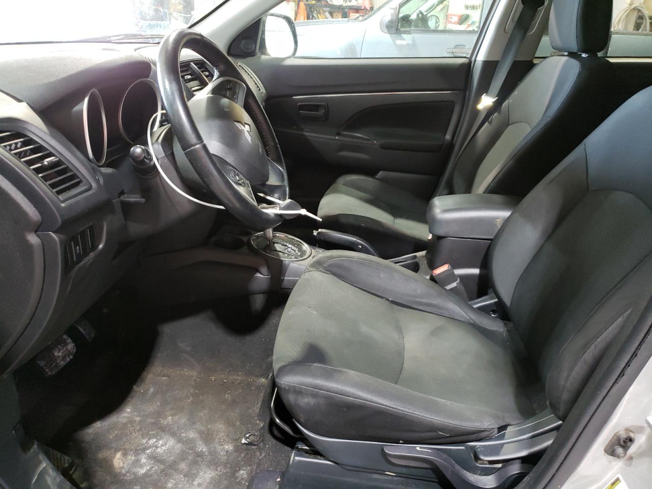 2015 Mitsubishi Outlander - Image 7