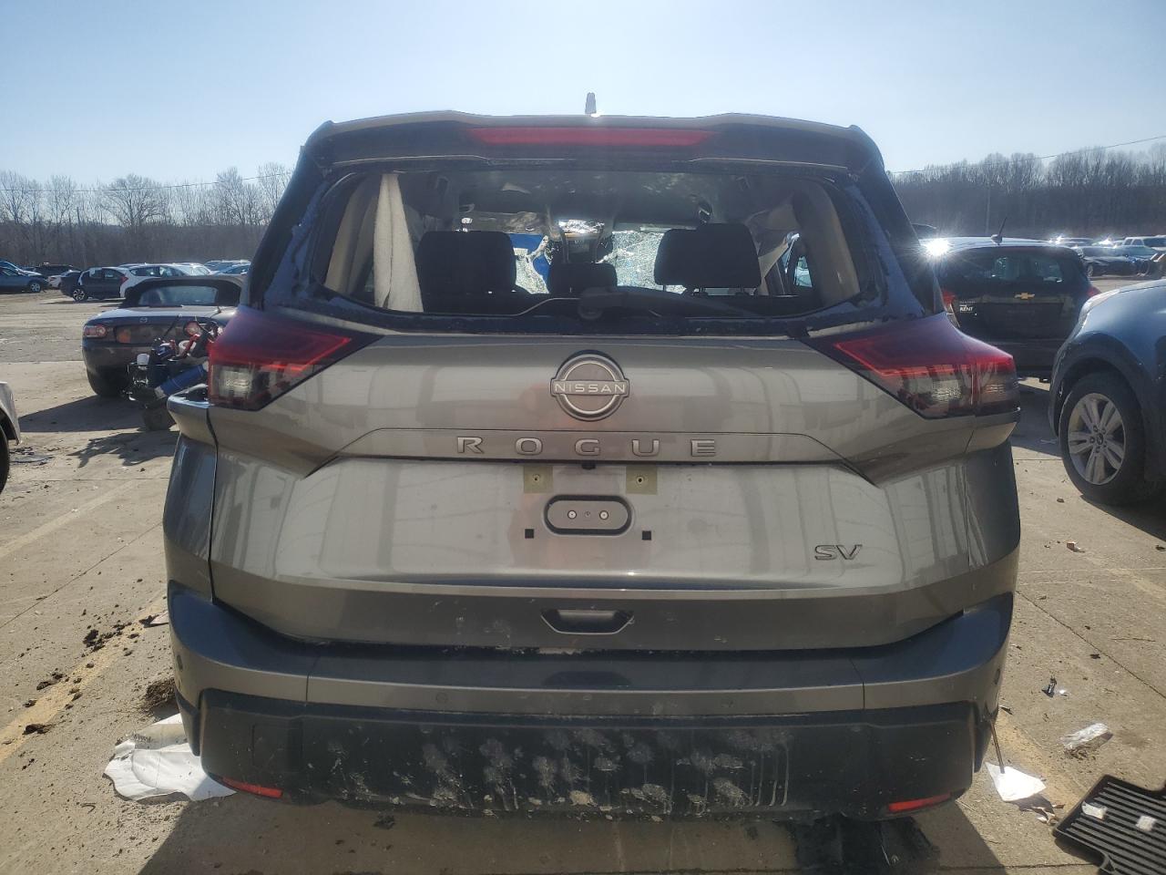 2024 Nissan Rogue - Image 6