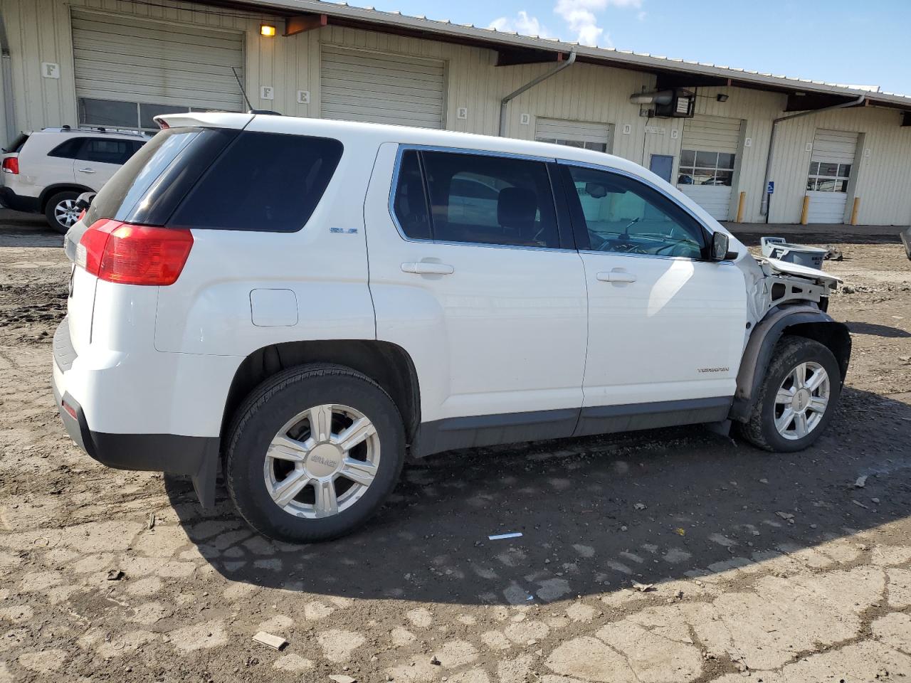 2015 GMC Terrain - Image 3