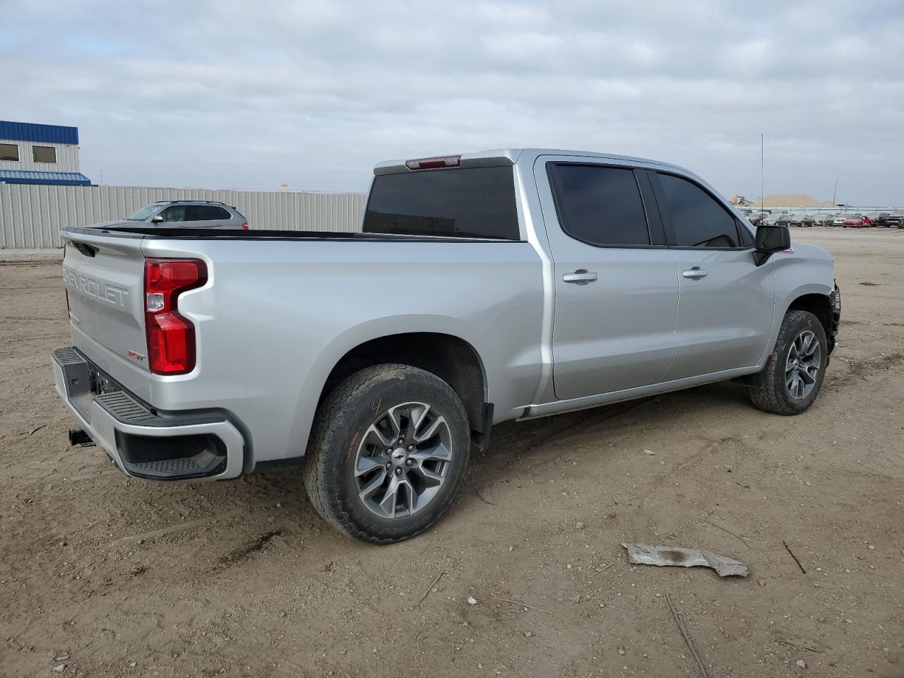 2021 Chevrolet Silverado - Image 3