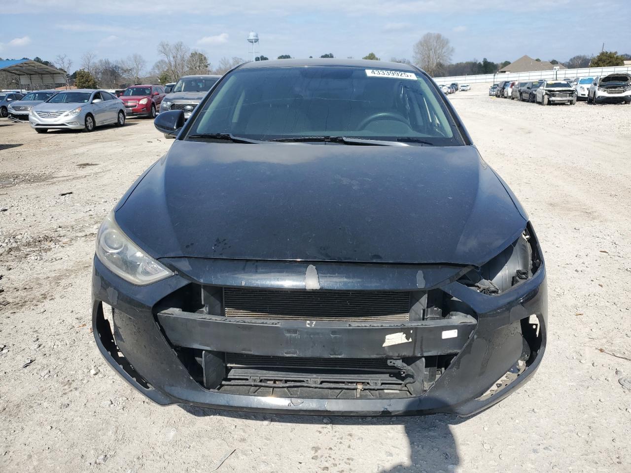 2018 Hyundai Elantra - Image 5