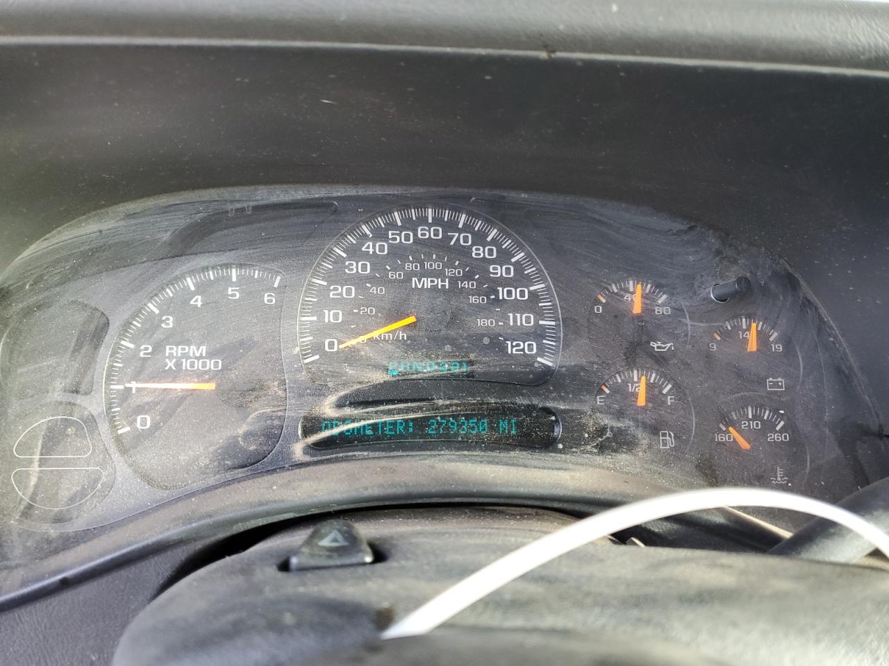 2003 GMC Sierra - Image 9