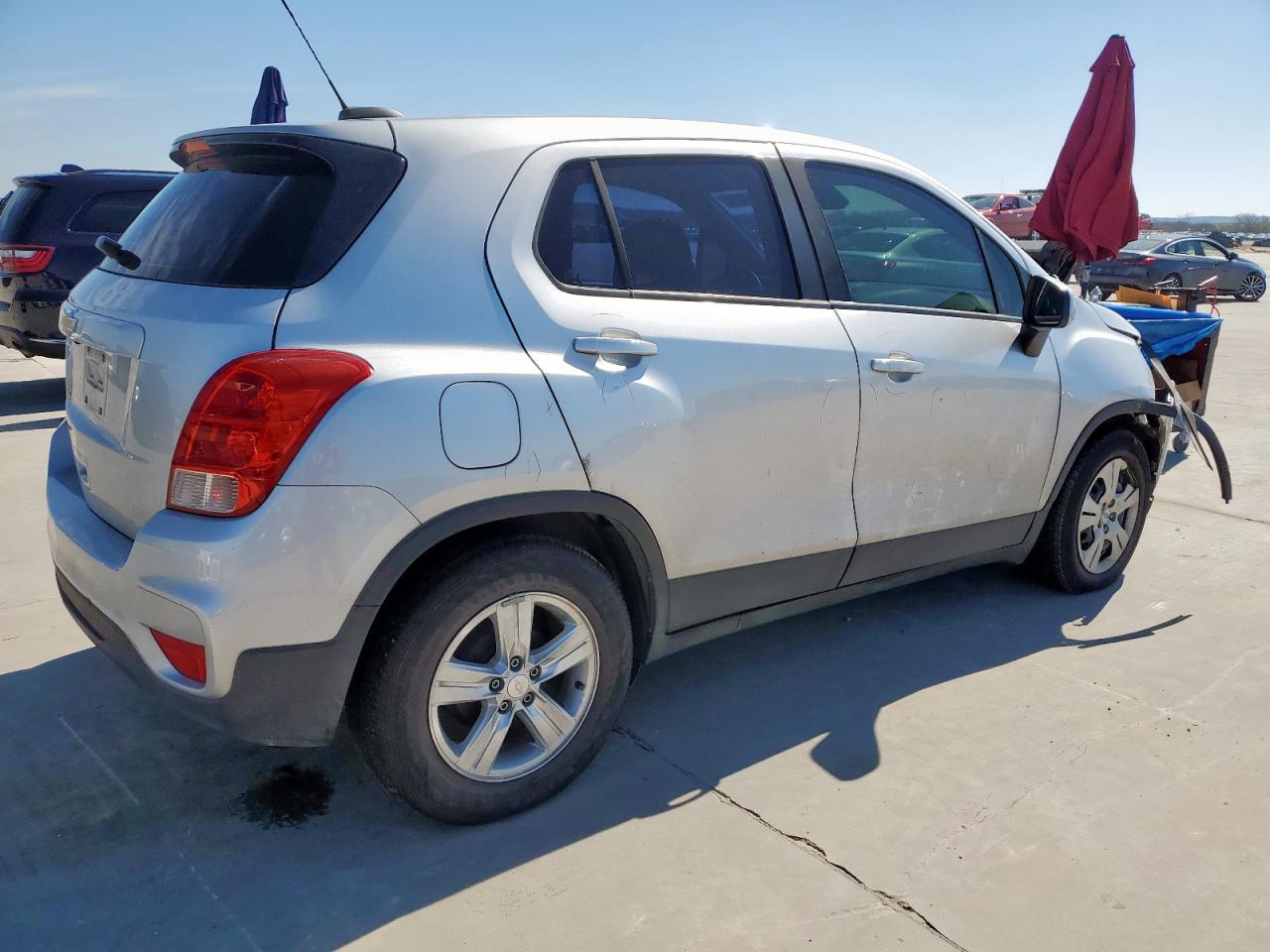 2018 Chevrolet Trax - Image 3