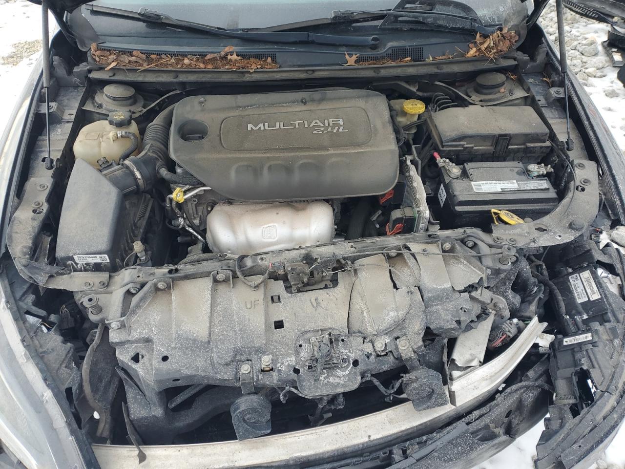 2015 Chrysler 200 - Image 11