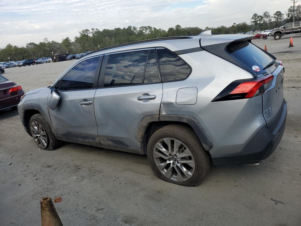 2020 Toyota RAV 4 - Image 2