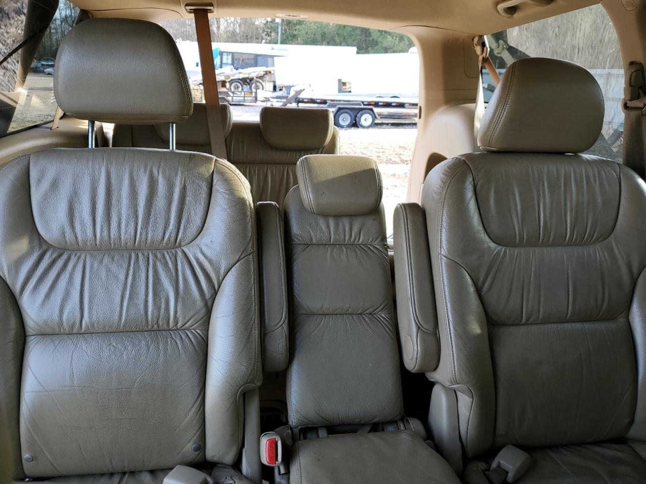 2005 Honda Odyssey - Image 10