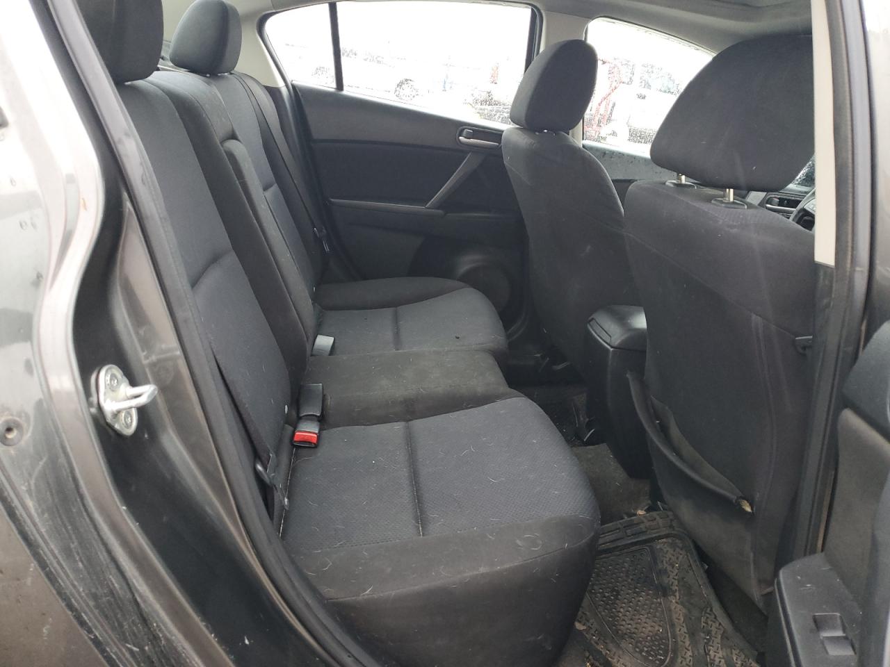 2011 Mazda 3 - Image 10