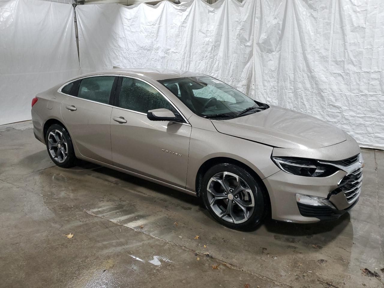 2023 Chevrolet Malibu - Image 4